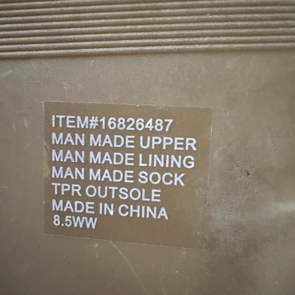 Torrid clear rock stud wide width sandals size 8 - Picture 6 of 7